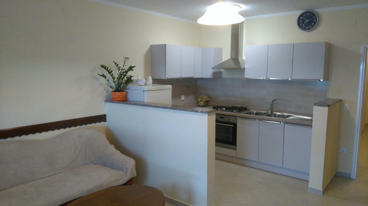 סנג' Apartment Ivana מראה חיצוני תמונה